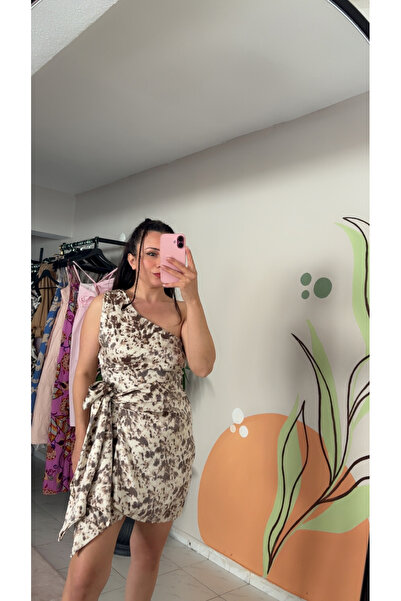 VENTUS MODA&ÇANTA Tek Omuz Bel Bağlama Detaylı Saten Dokulu Desenli Mini Elbise