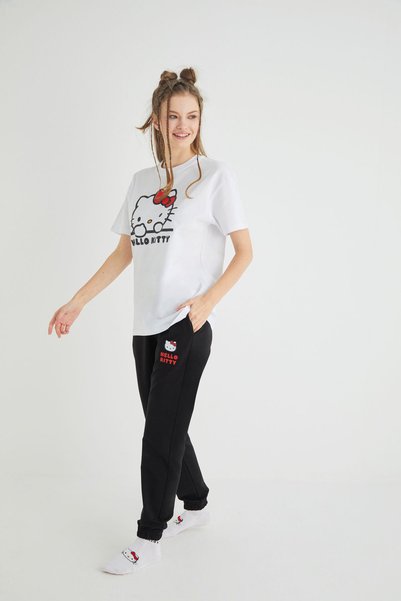 Hello Kitty Licensed Printed Basic White T-Shirt Relaxed