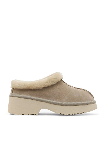 Bueno Shoes شبشب نسائي بكعب منخفض من جلد الغزال باللون البيج 05ag700