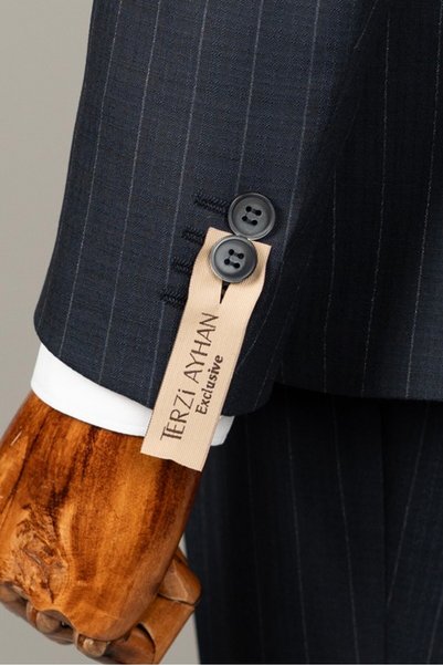 Terzi Ayhan Classics Exclusive striped double-breasted suit navy blue