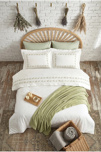 Minelya Home Collection 7 Piece Spring Double Cotton Green Duvet Cover Set with Floral Embroidery and Microcomb Runner