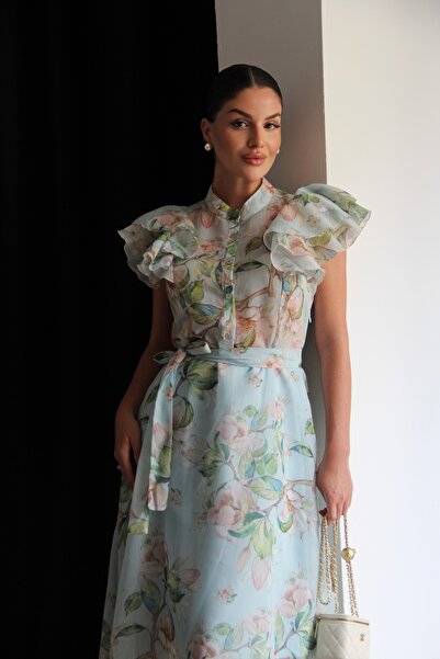 Julidress فستان طويل فاخر بأكمام مكشكشة وتفاصيل أزرار وحزام