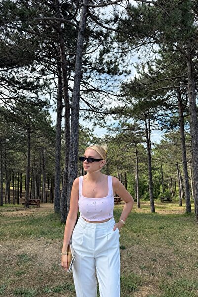 lizge giyim TAŞ DETAY CROP ASKILI BLUZ