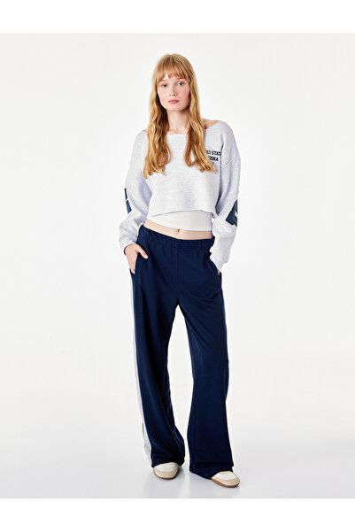 Koton Ruffled Comfortable Fit Boat Neck Long Sleeve Printed Crop Sweatshirt
