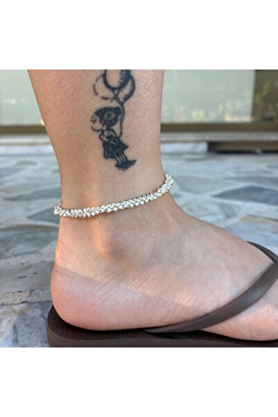 Nes White Beaded Anklet