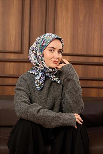 Silk Home Twill İpek Eşarp Beyaz–Turkuaz Desenli Tok Duruşlu Kaymaz 90x90