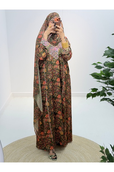 Shaza alanber Makhour