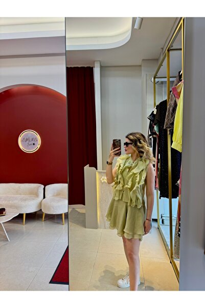 Butik GÖMLEK Çağla yeşili tül keten önü fırfırlı kolsuz gömlek