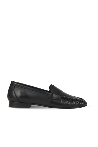BUENO Shoes Black Leather Women's Loafer 39Wa7800