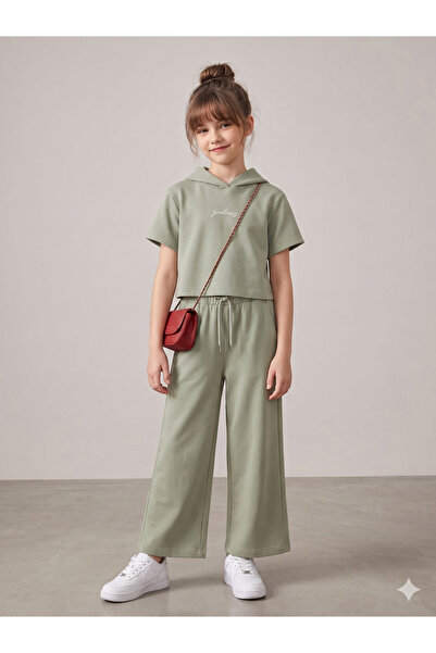 Mint Yeşili Yazlık Kapüşonlu Crop Takım - Oversize Kız Çocuk Sportif Kombin
