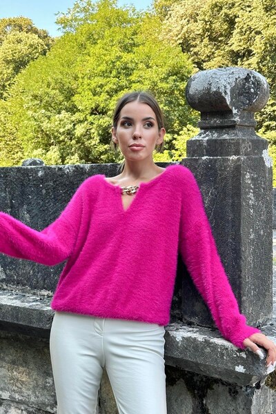 ozelia    Fuchsia Collar Chain Knitwear Sweater
