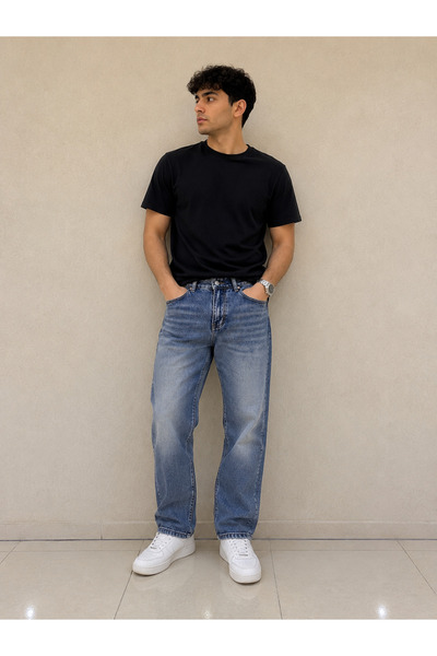 jeneric Men's Jeans