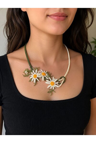 elemeğiürünler Needlework Daisy Pendant Original Design Necklace