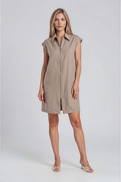 Vitrin Dress with Front Zip Pocket