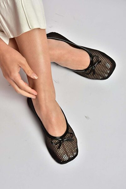 Fox Shoes Y274623315 حذاء باليه نسائي من الشبك الأسود