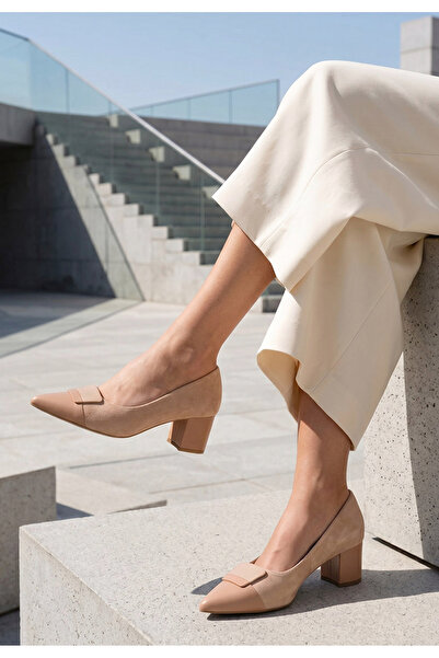 B T Shoes Fiorra khaki chunky Heeled Shoes