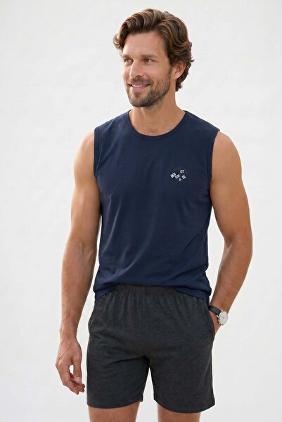 Tudors Men's standard fit regular cut short sleeve cotton printed navy blue b...