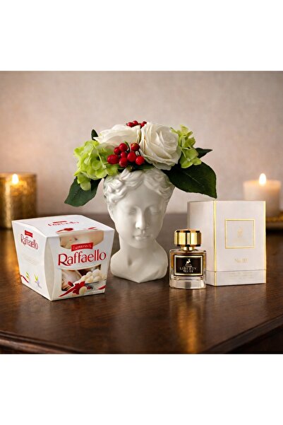 velve Adonis vase package with floral arrangement, Raffaello praline, Maison ...