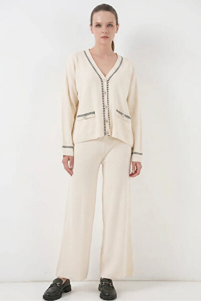 buğrahayalin Women's V-Neck Embroidered Striped Detailed Knitwear Ecru Set
