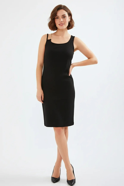 Efnaz style Women's Round Neck Black Dress with Chain Detail