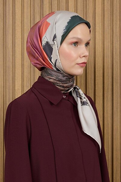 Pierre Cardin وشاح حريري - ربيع وصيف 2026 - 9135230-332 - سورا