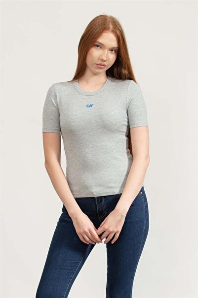 Calvin Klein Γυναικείο T-Shirt με λαιμόκοψη ποδηλάτου σε γκρι χρώμα