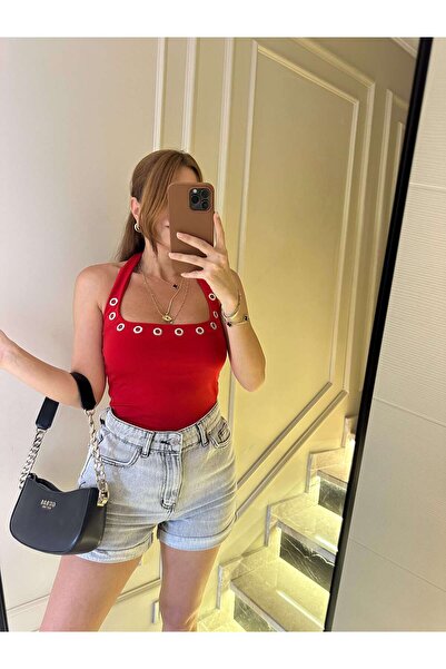 Chamakh Kırmızı Kuş Gözü Detay Boyundan Geçmeli Crop Bluz