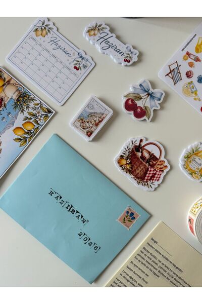 Made in Pieces Haziran Sticker Kulübü - Aylık Koleksiyon