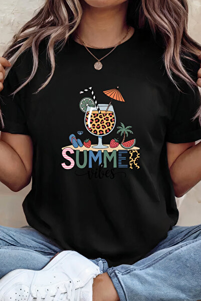 Sarah's Boutique Women's T-shirt – 100% cotton – Cocktail Vibes