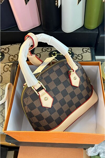 LV حقيبة نسائية