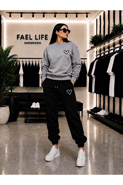 FAEL LİFE بدلة يونيسكس واسعة القصة بياقة دائرية وسروال رياضي مطبوع عليها قلب ...