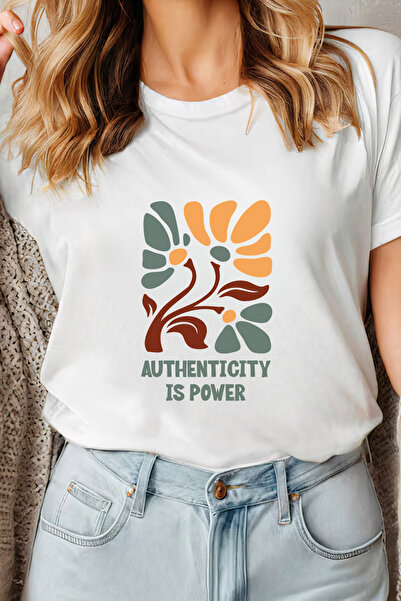 Sarah's Boutique Women's T-shirt – 100% cotton – Authenticity Power
