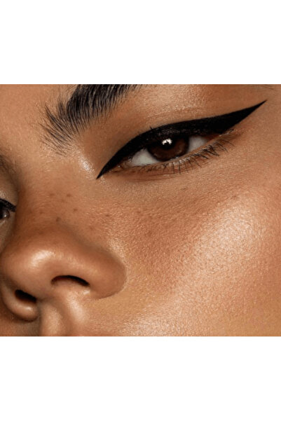 CARISSA COSMETICS كحل اسود سائل من كاريسا - Black liquid eyeliner
