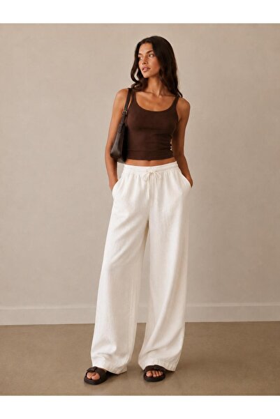 The Moda Linen Blended Loose Cut Trousers