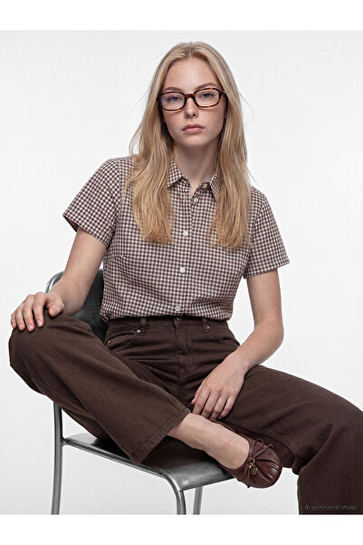 LC Waikiki Nevavm with a Difference Plaid Short Sleeve Women's Shirt