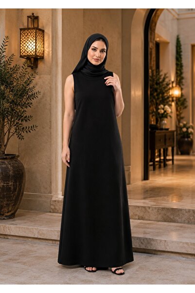 La Rive لبس عباية أسود كلاسيكي بدون أكمام