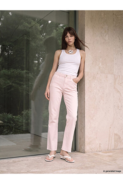 LC Waikiki بنطلون جينز نسائي من NEVAVM Farkily Crop Flare