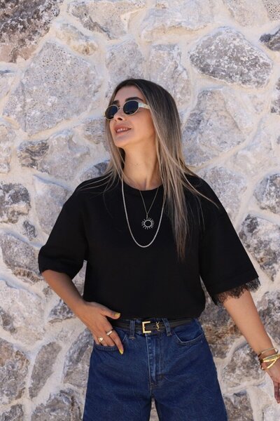 bytugcekaya Tricou cu mânecă scurtă cu detalii din dantelă neagră