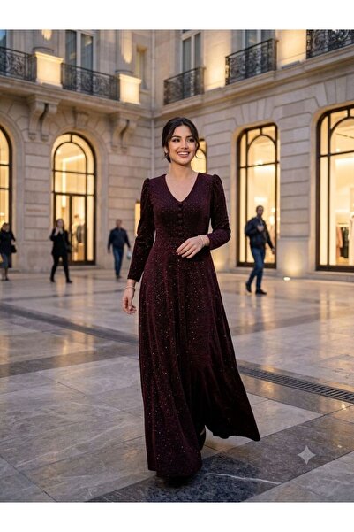 Pyramid masterpieces Burgundy evening dress