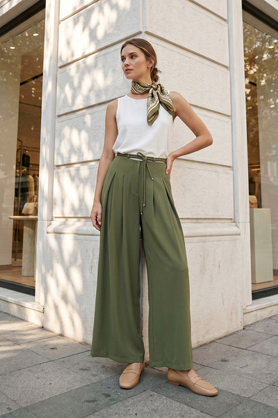 MODAQU Lace-Up Waist Detailed Pleated Loose Crepe Trousers Khaki