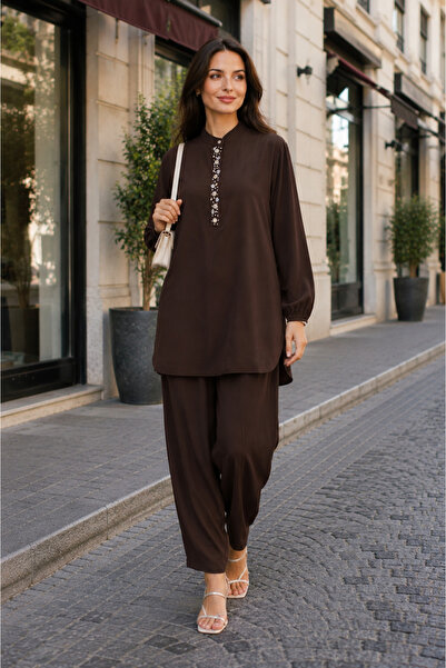 Puane Women's Collar Embroidery Detailed Trouser Suit
