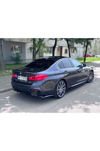 BMW Extensii / Colțare Bară Spate Seria 5 G30 – Negru Lucios