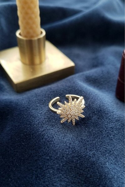 Bijuty North Star Ring - Adjustable - Fits Any Finger - Gold Color (with Surprise Gift)