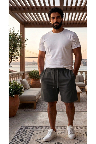 THE WHITE Sry Plus Size Lace-Up Elastic Waist Shorts