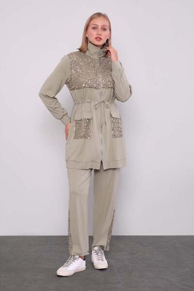 Levidor Green Sequined Double Suit with Pocket Detail