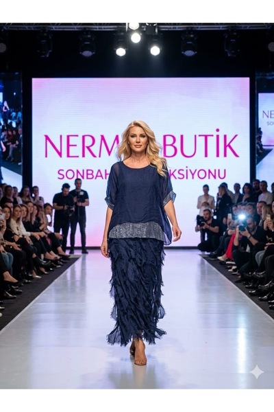 Genel Markalar İTALYAN Pul Detaylı İpek Şifon Elbise