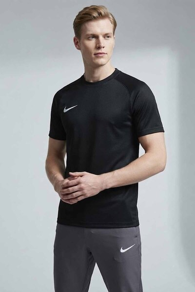 Nike Siyah Training Erkek Spor Tişört - Ter Tutmayan Antrenman Üstü