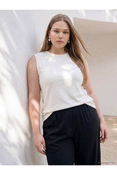 LC Waikiki Lcwaikiki Curve White Large Size Crew Neck Women's Undershirt
