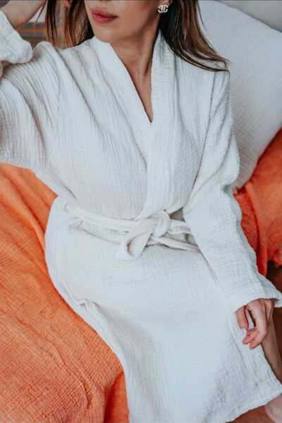 Mia Mina Home Baby 4 Layer Muslin Kimono Style Bathrobe/Morning Gown White Color