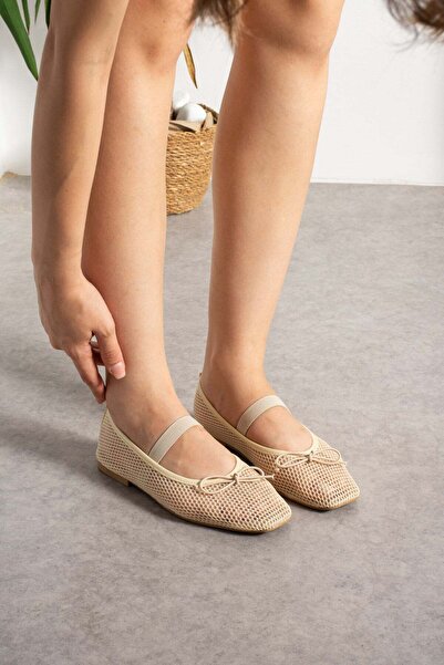 BeBeQ Store Gostoso Beige Women's Shoes with Rubber and Mesh Detail